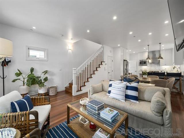 Coronado Village - Residential Lease