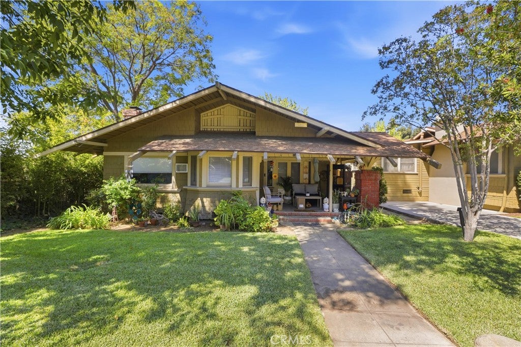 626 W Olive