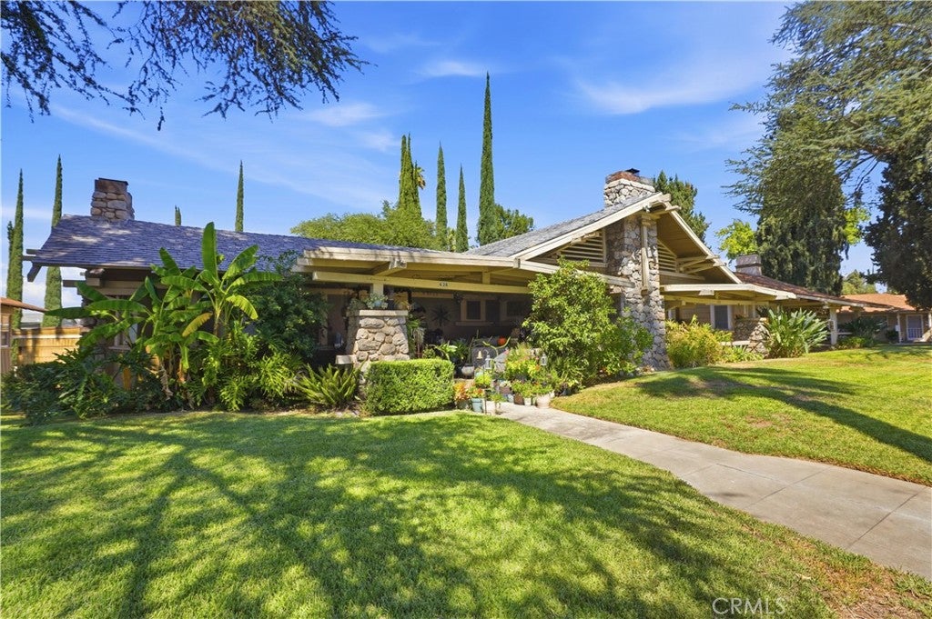 626 W Olive