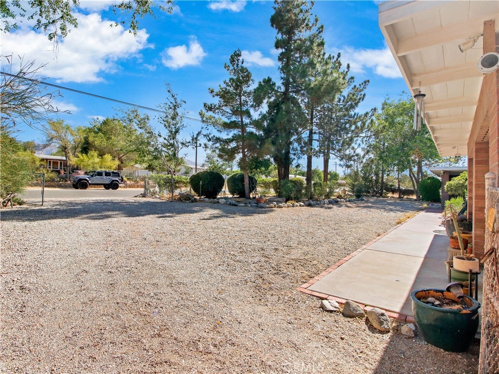 13127 E Avenue W11