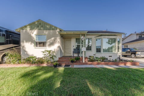 Photo of 4344 Gondar AVE, Lakewood, CA 90713 (MLS # PW26194439)