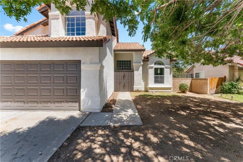 Photo of 709 Whitlatch DR, Lancaster, CA 93535 (MLS # SR26167540)