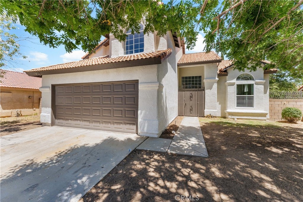 709 Whitlatch