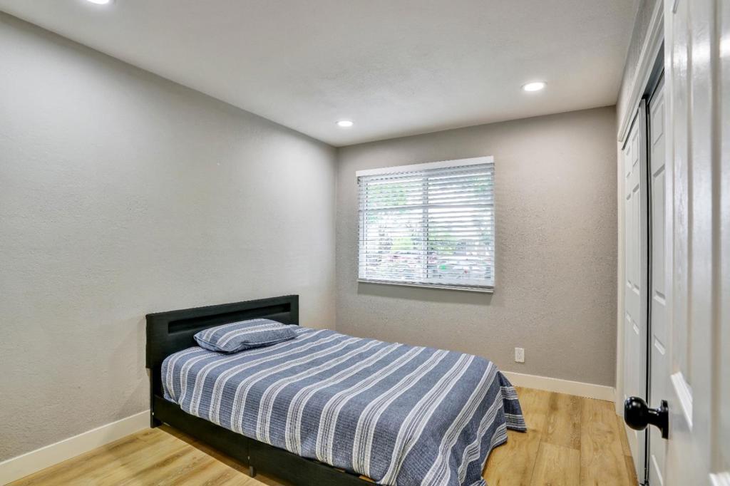 3855 KAUAI Drive