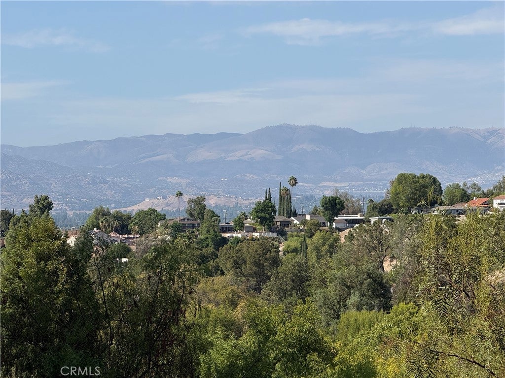 4715 Burgundy Road