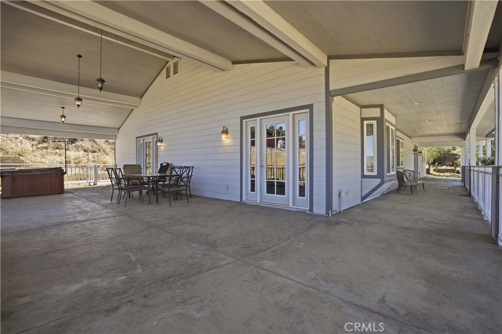 Photo of 39646 87th St W, Leona Valley, CA 93551 (MLS # SR26084235)