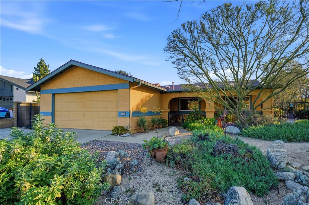 4728 Fox Glen Avenue