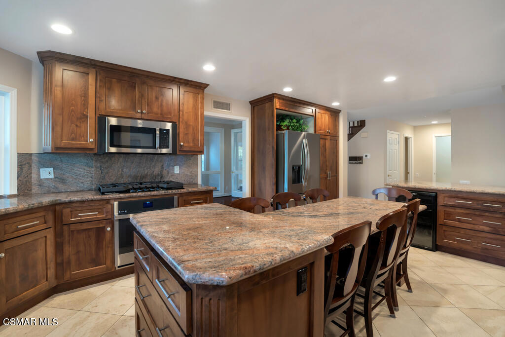 Properties 12048 Silver Crest Street