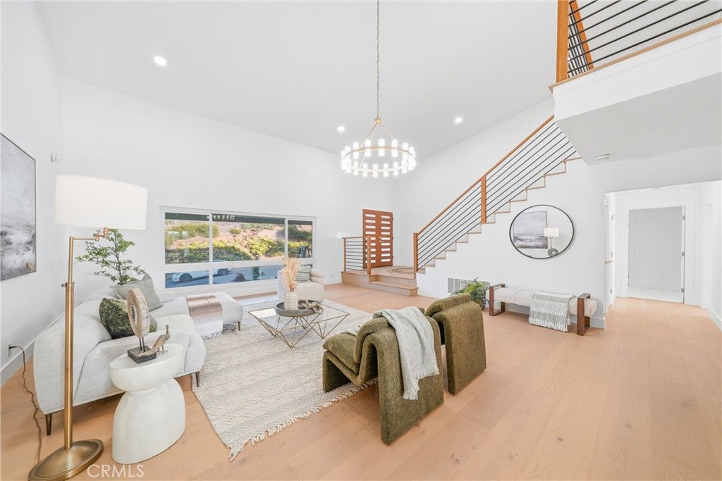 33561 Calle Miramar