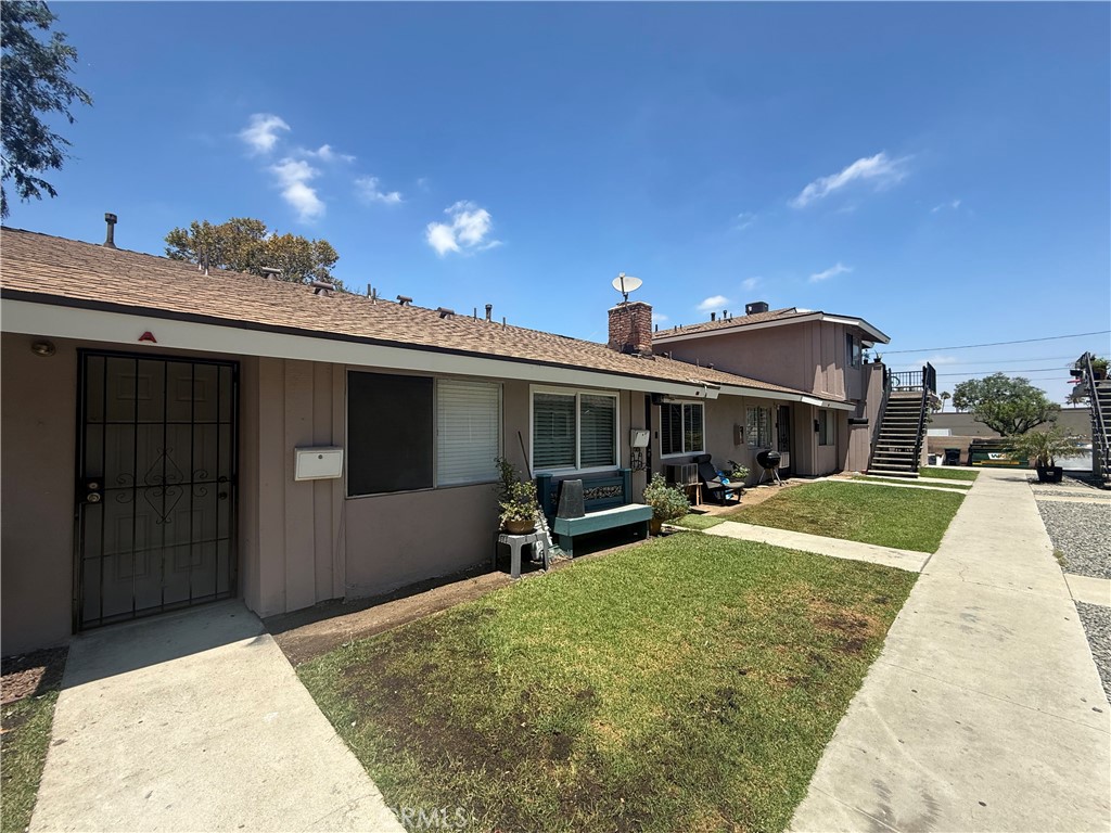 1151 W 9th Street