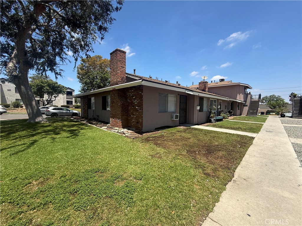 1151 W 9th Street