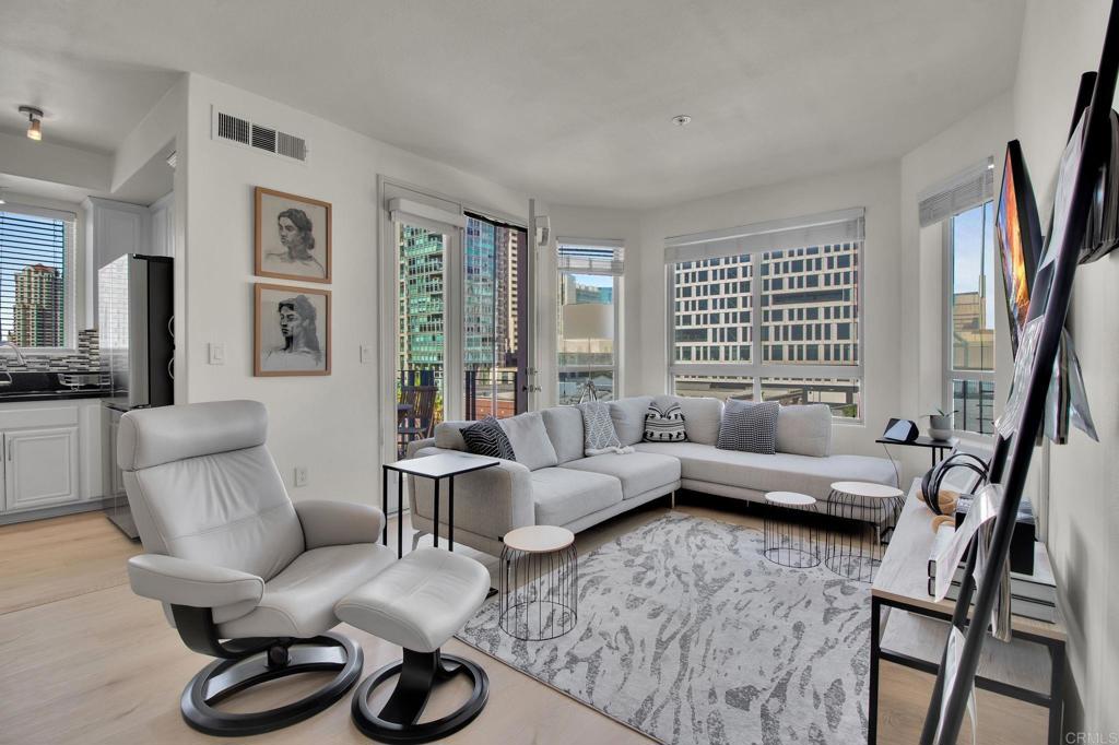 235 Market St 601