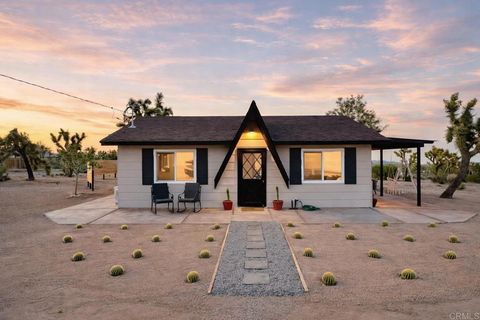 Photo of 57222 Hillcrest Dr Dr, Yucca Valley, CA 92284 (MLS # NDP2602319)