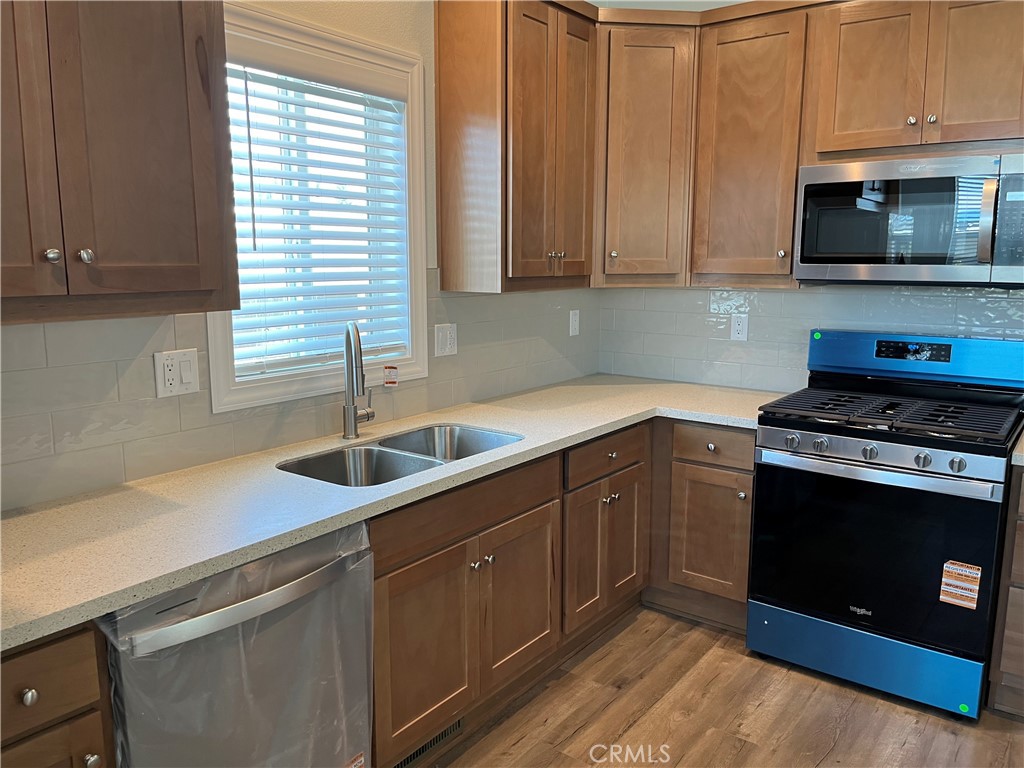 301 E Foothill Boulevard 59