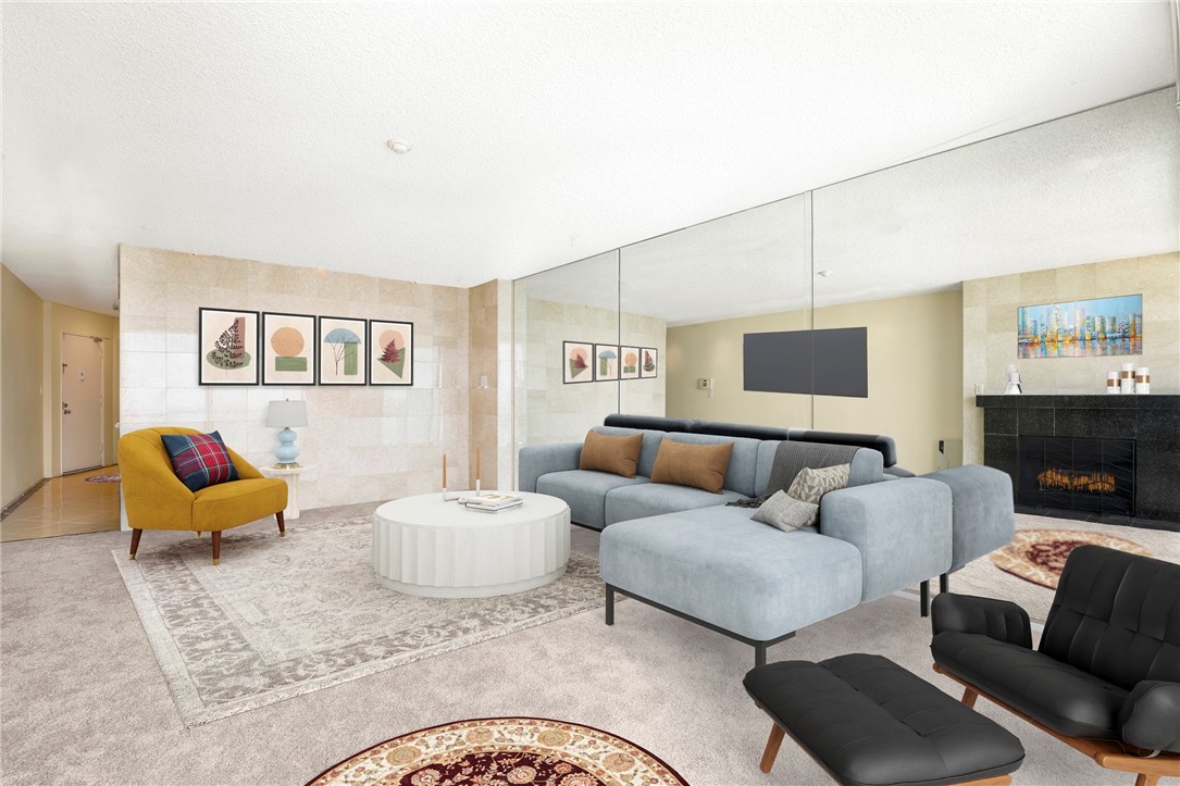 615 Esplanade 302
