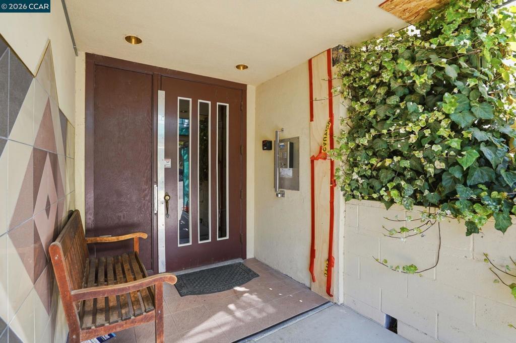551 Jean St 104