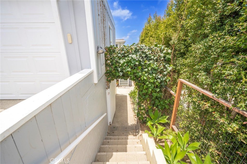 2937 Terry Rd, Laguna Beach CA 92651 - Photo 13