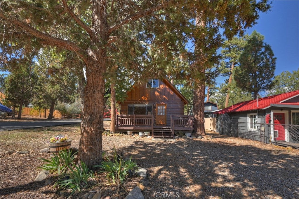 698 Highland