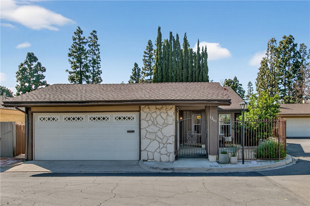 1261 Cabrillo Park Drive