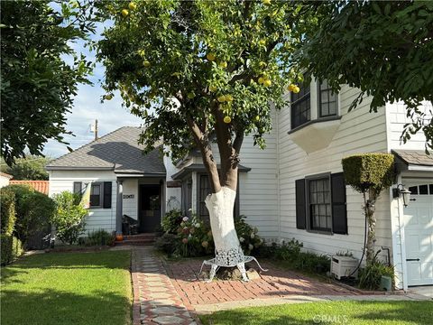 Photo of 4104 Bakman Ave, Studio City, CA 91602 (MLS # SR26093816)