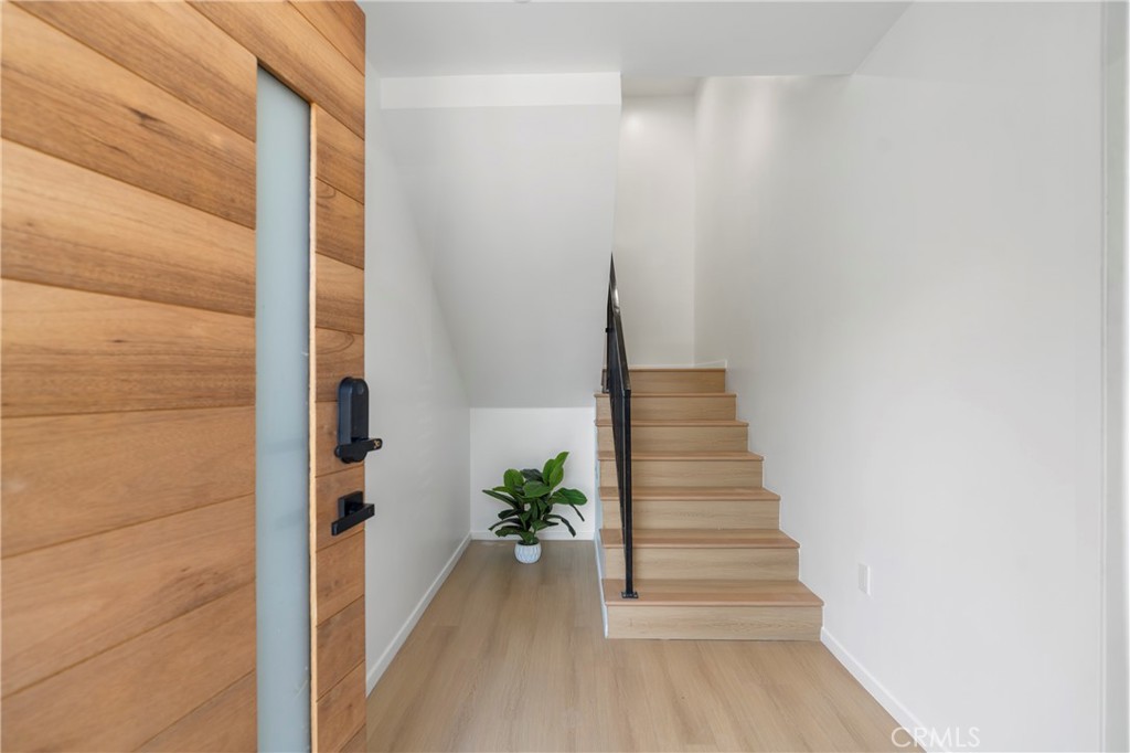 2515 Alsace Avenue 1/2