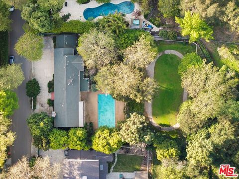 Photo of 1150 Stone Canyon Road, Los Angeles, CA 90077 (MLS # 25509877)