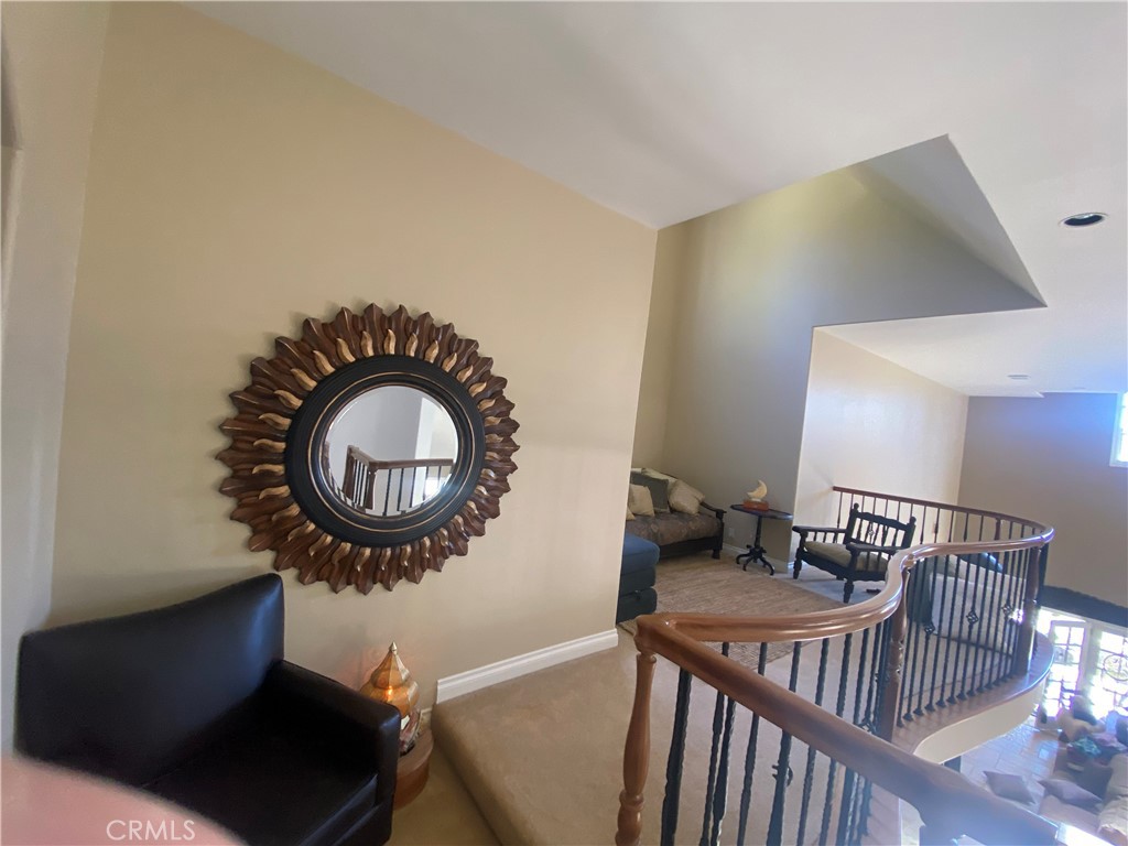 39455 Avenida La Cresta