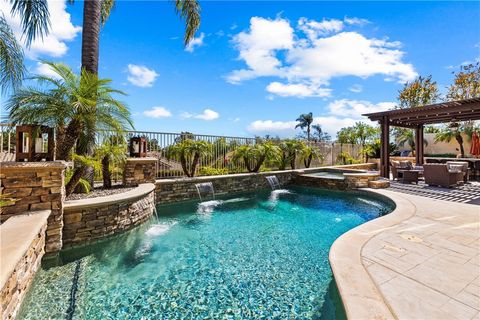 Photo of 32 Via Perico, Rancho Santa Margarita, CA 92688 (MLS # OC26092407)