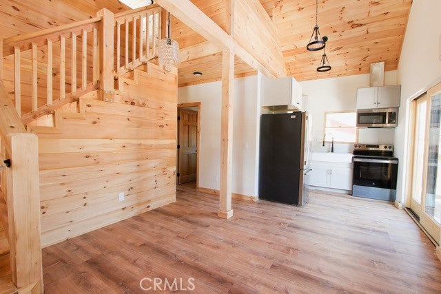 33149 Holcomb Creek Drive