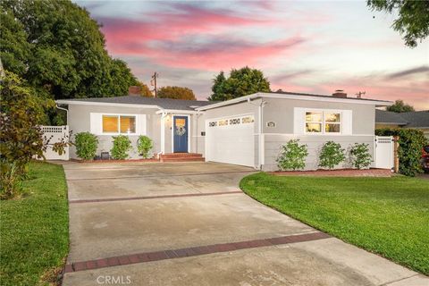 Photo of 536 N Pennsylvania Avenue, Glendora, CA 91741 (MLS # CV25262719)