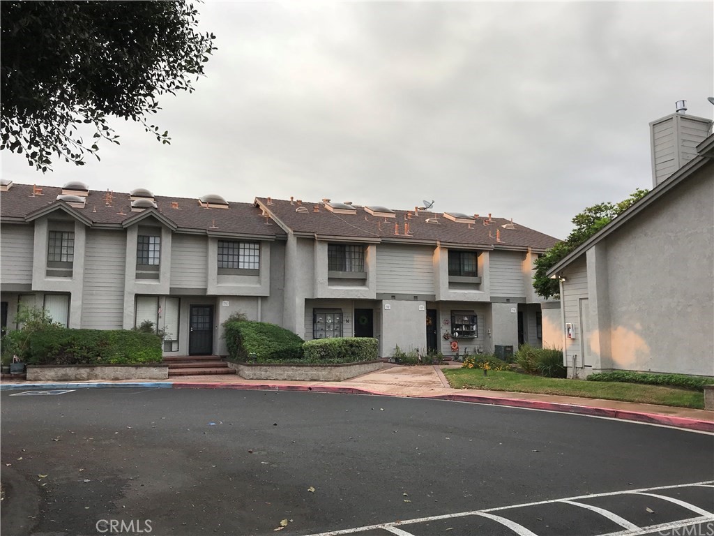 Chapman Villas (CHPV) - Residential Lease