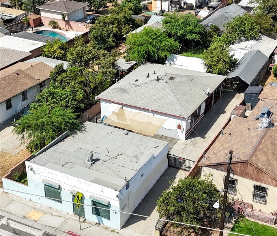 435 S Mcdonnell AVE