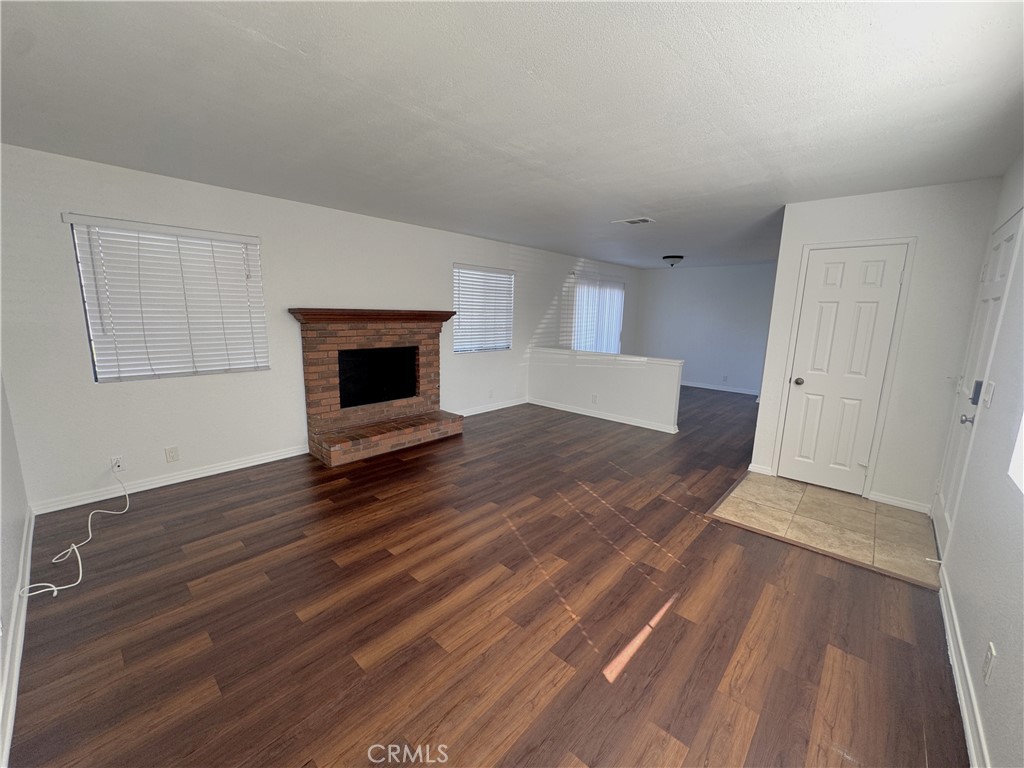 1479 E Lexington Avenue