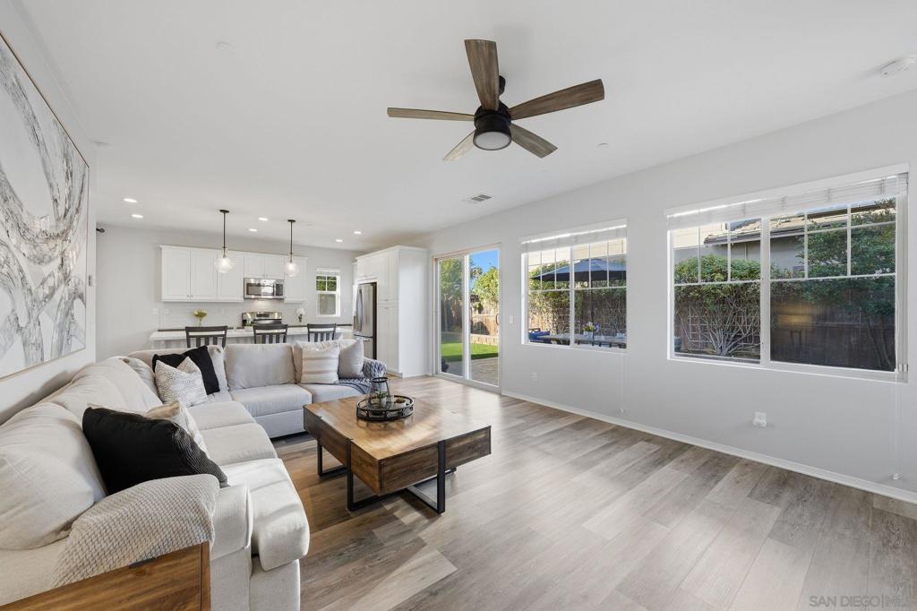 310 Dahlia Way