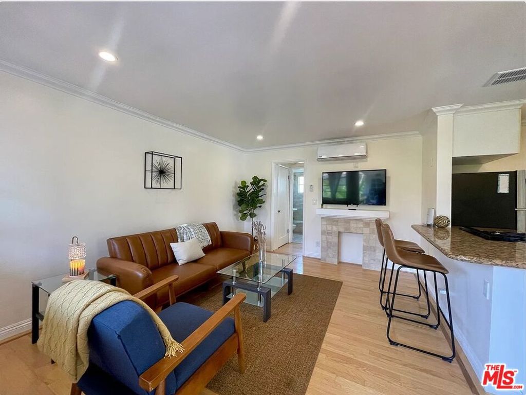 Photo of 1212 10th Street #17, Santa Monica, CA 90401 (MLS # 26729127)