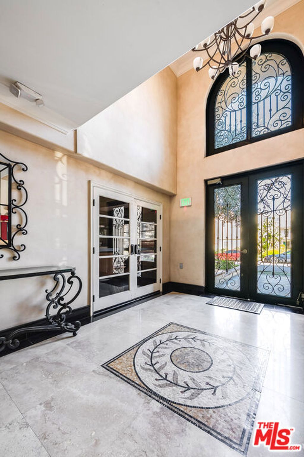 Photo of 12026 Hoffman Street #104, Studio City, CA 91604 (MLS # 26649351)