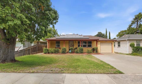 Photo of 415 E Atlee Street, Stockton, CA 95204 (MLS # ML82062864)