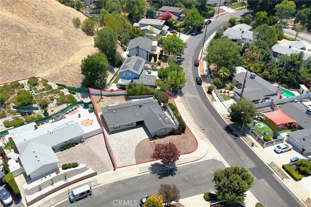 Photo of 20703 Collins Street, Woodland Hills, CA 91367 (MLS # PW26138969)
