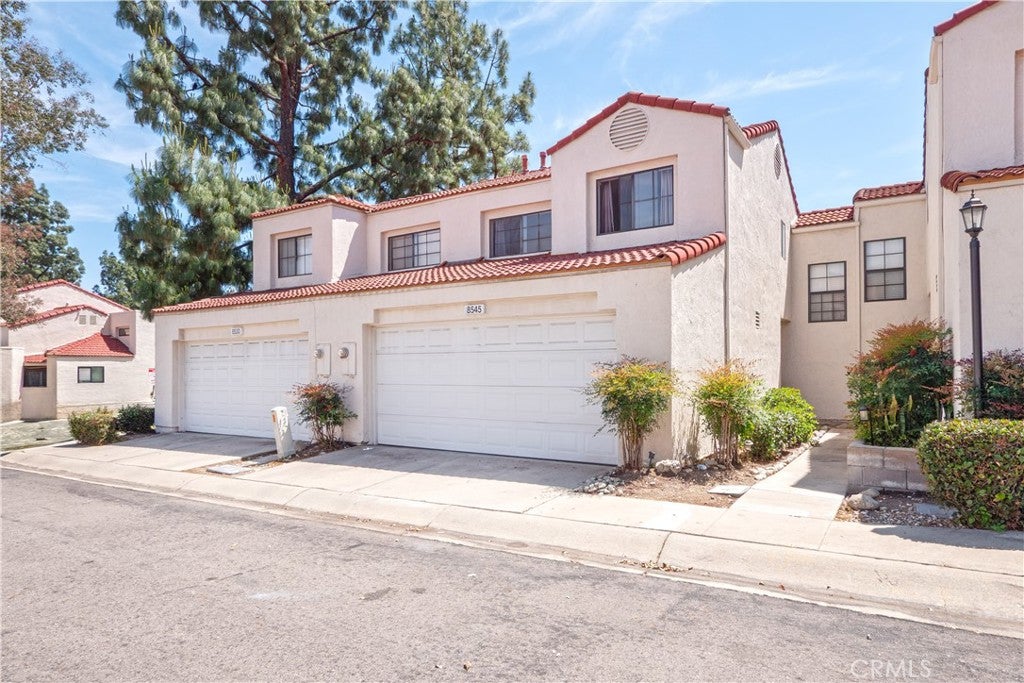 8545 Baldy Vista Dr