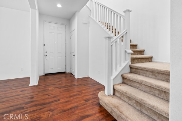 7076 Luminaire Court