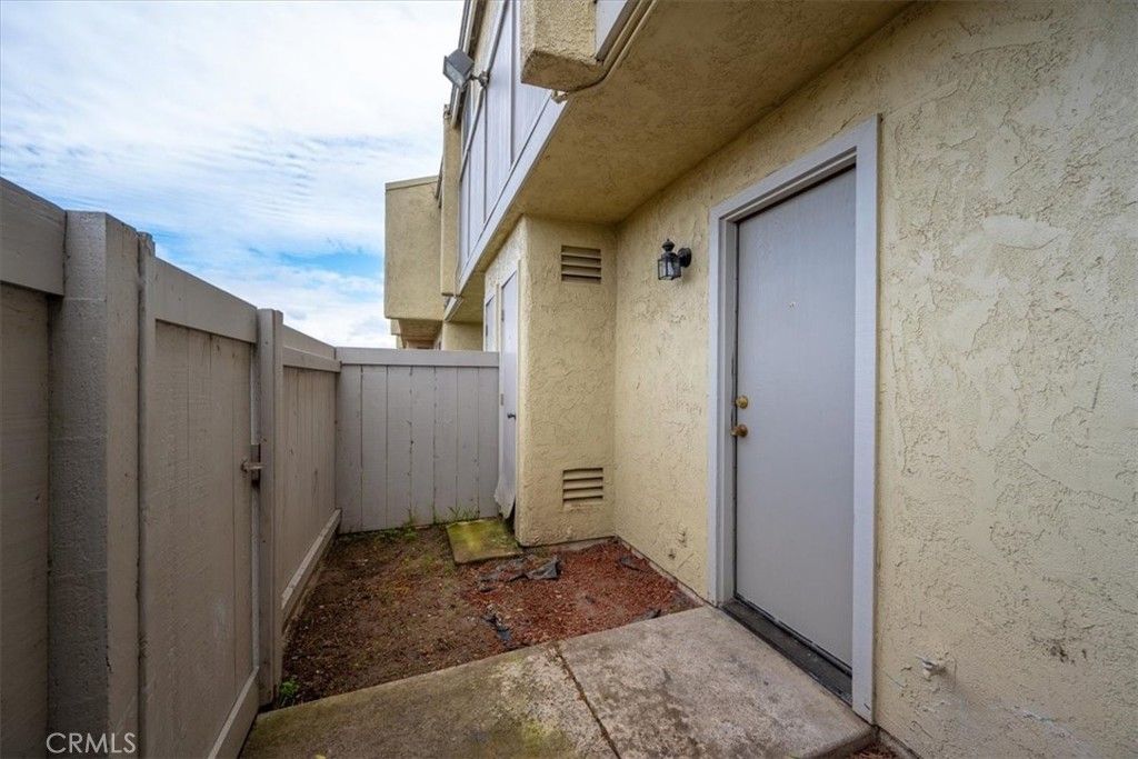 listing image 130726286282418048907