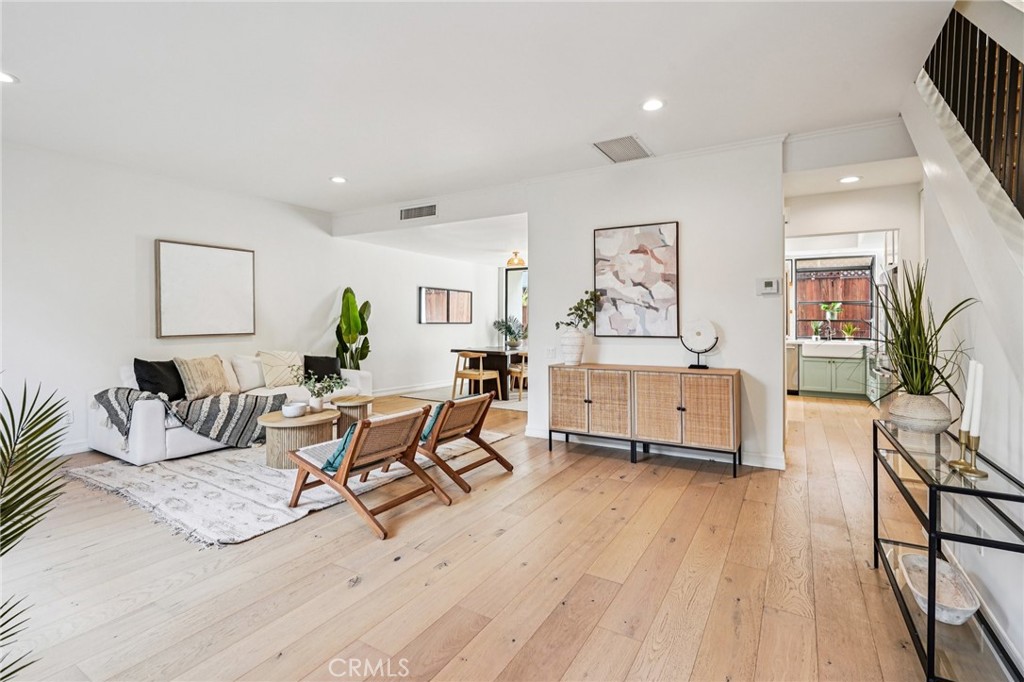 713 9th Street 3