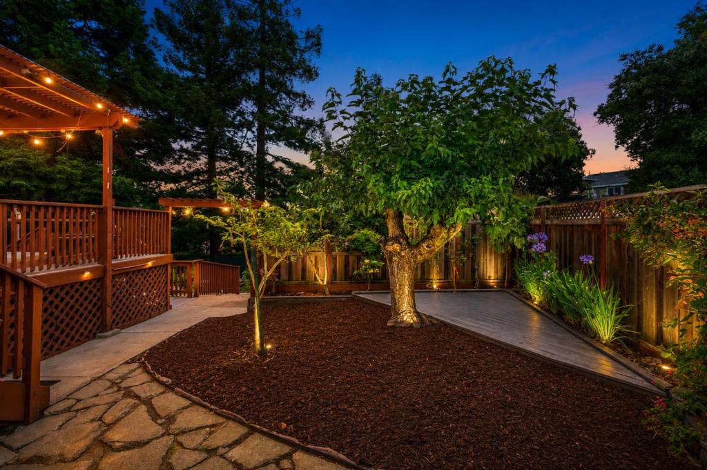 17529 Mayflower Drive