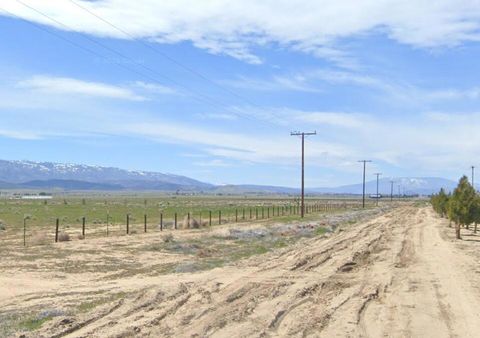 Photo of 225 Stw Drt Vic Ave C, Fairmont, CA 93536 (MLS # 219128384PS)