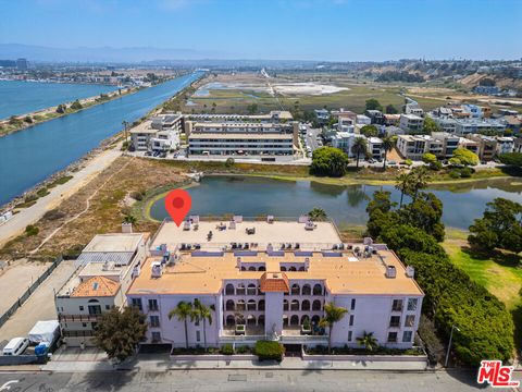 Tiny photo for 6220 Pacific Avenue #303, Playa Del Rey, CA 90293 (MLS # 25610865)
