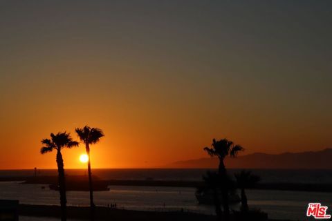 Tiny photo for 6220 Pacific Avenue #303, Playa Del Rey, CA 90293 (MLS # 25610865)