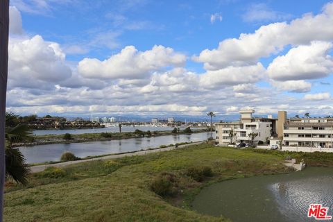 Tiny photo for 6220 Pacific Avenue #303, Playa Del Rey, CA 90293 (MLS # 25610865)