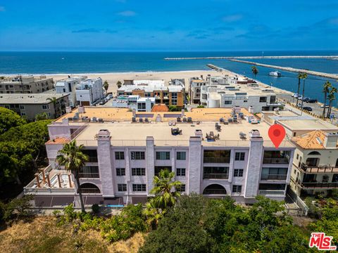 Tiny photo for 6220 Pacific Avenue #303, Playa Del Rey, CA 90293 (MLS # 25610865)