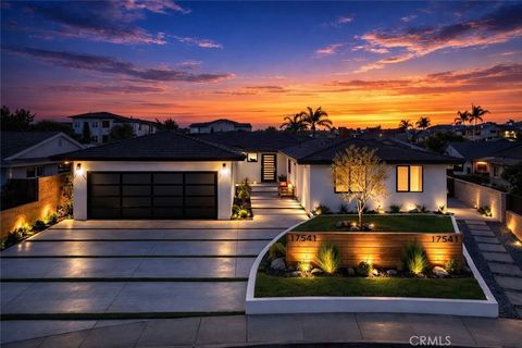 17541 SANTA CRISTOBAL Fountain Valley CA 92708