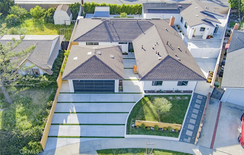 17541 SANTA CRISTOBAL